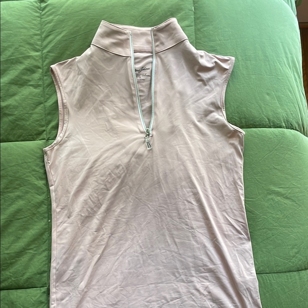 The Tailored Sportsman sleeveless sunshirt. Size xs